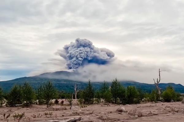 Shiveluch火山喷发的景象